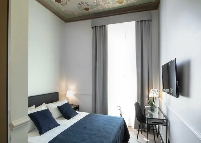 Πανσιόν Gemini Navona 4*